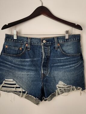 LEVI'S Distressed High-Waist Denim Shorts - Blue